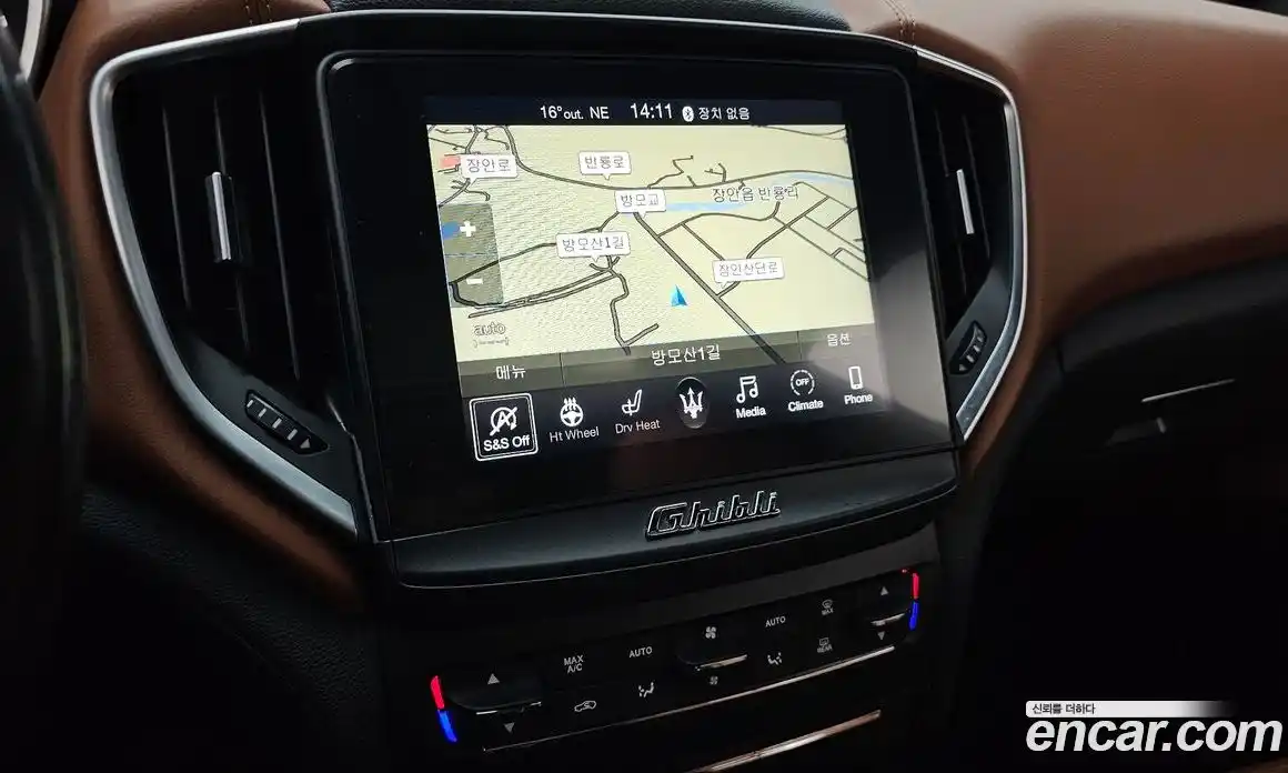 Maserati Ghibli 2019 3.0 гидро, фото 15