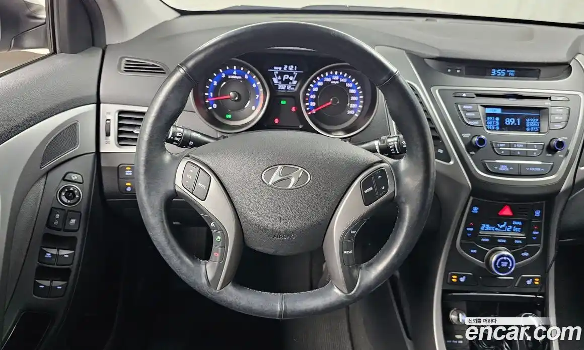 Hyundai Avante 2014 1.6 автомат (гидро), фото 13