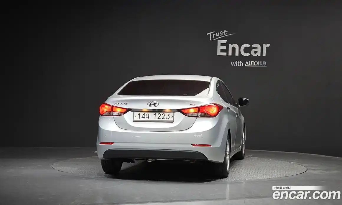 Hyundai Avante 2014 1.6 автомат (гидро), фото 4