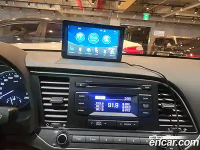 Hyundai Avante 2015 1.6 автомат (гидро), миниатюра 7
