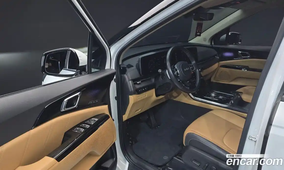 Kia Carnival 2023 2.2 автомат (гидро), фото 10