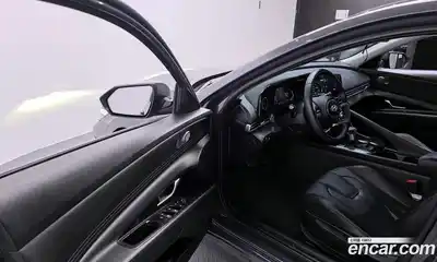 Hyundai Avante 2023 1.6 автомат (гидро), миниатюра 11