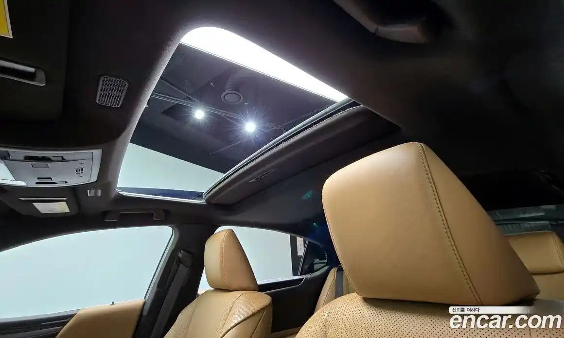 Lexus ES 2018 2.5 гидро, фото 20