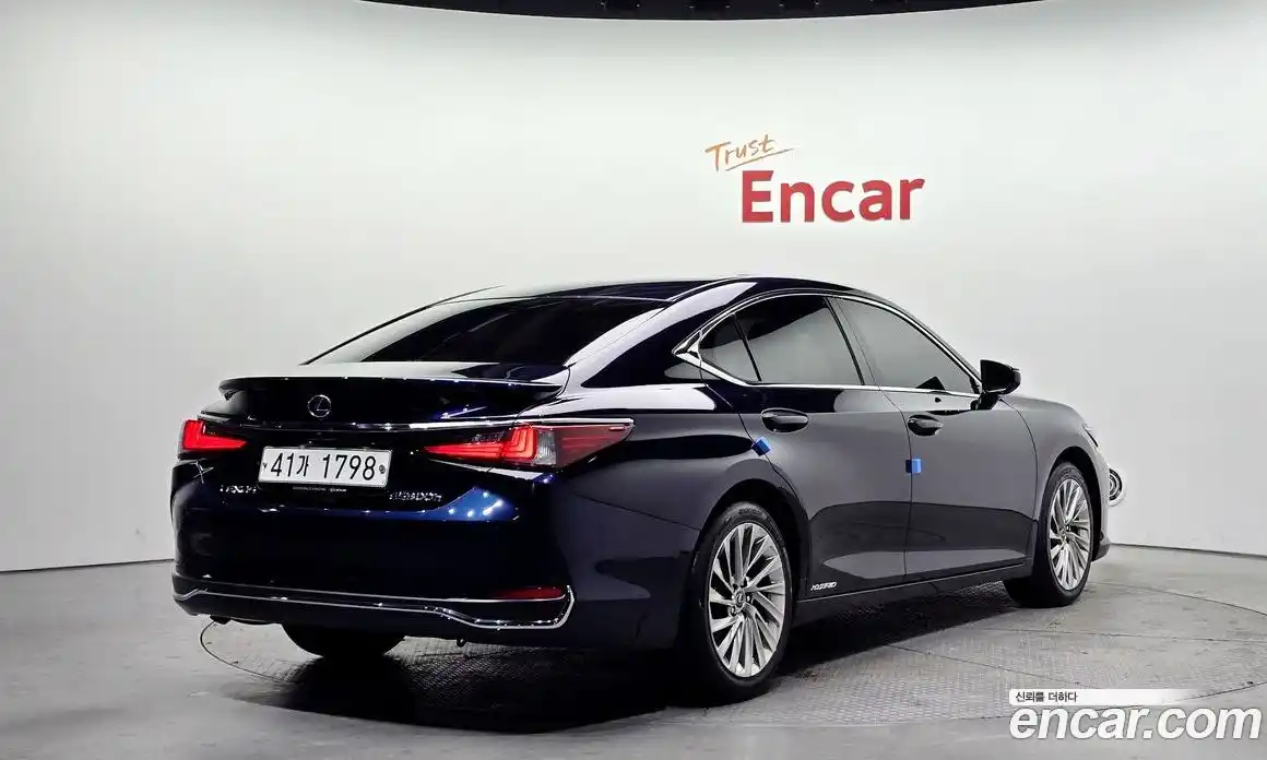 Lexus ES 2018 2.5 гидро, фото 2