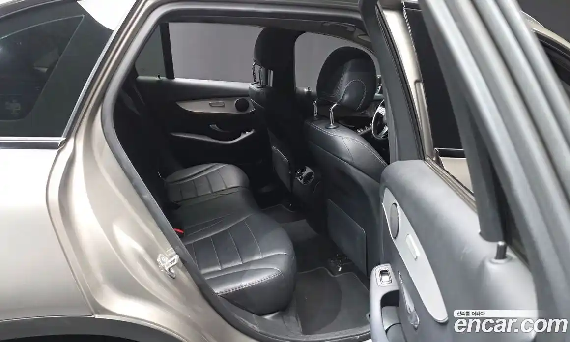 Mercedes-Benz GLC-Class 2019 2.0 гидро, фото 12 Mercedes-Benz GLC-Class 2019 2.0 гидро, фото 12