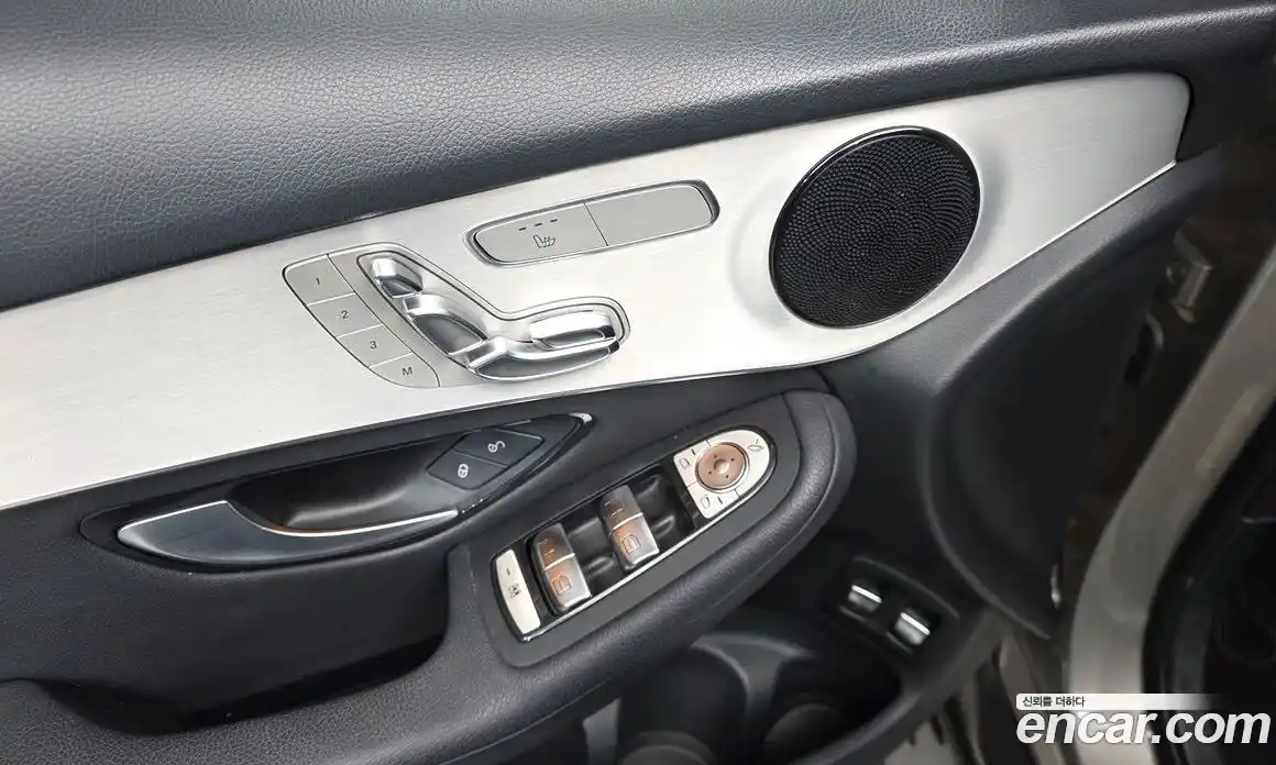 Mercedes-Benz GLC-Class 2019 2.0 гидро, фото 17 Mercedes-Benz GLC-Class 2019 2.0 гидро, фото 17