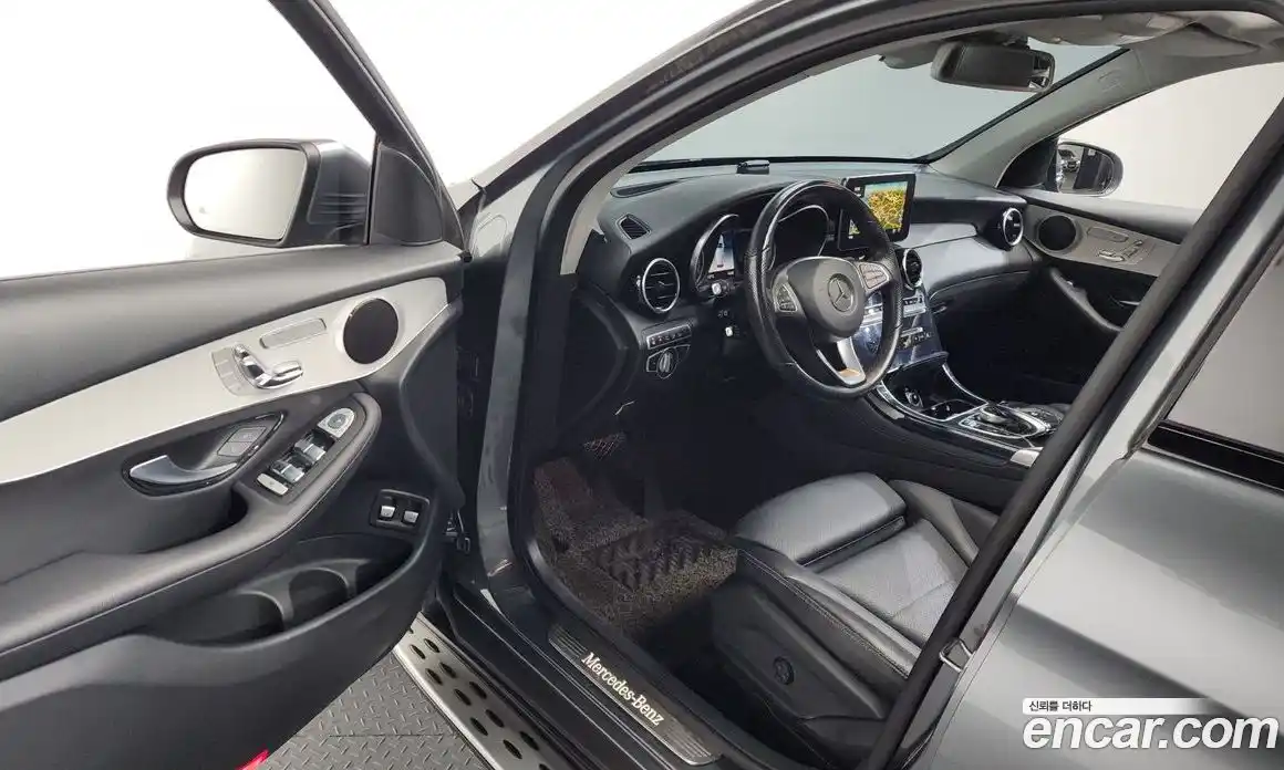Mercedes-Benz GLC-Class 2018 2.0 гидро, фото 10 Mercedes-Benz GLC-Class 2018 2.0 гидро, фото 10