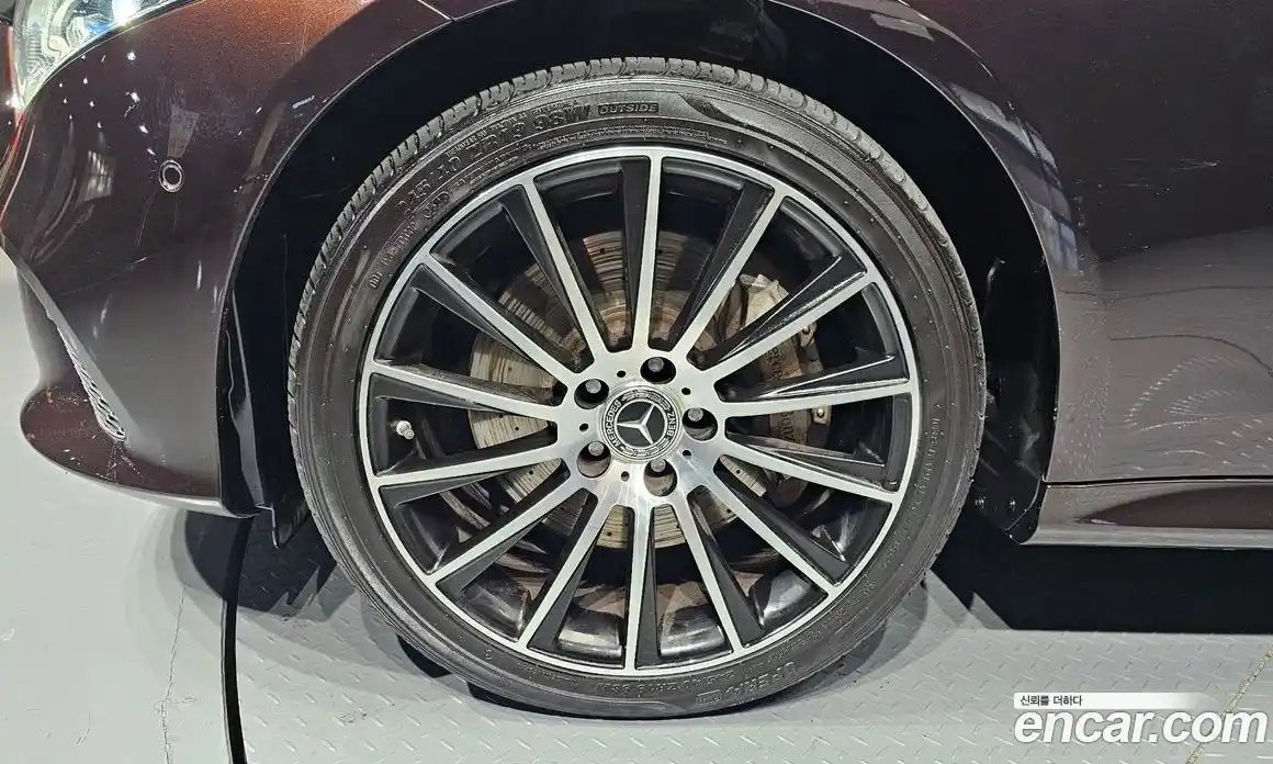 Mercedes-Benz CLS-Class 2019 2.9 гидро, фото 5 Mercedes-Benz CLS-Class 2019 2.9 гидро, фото 5