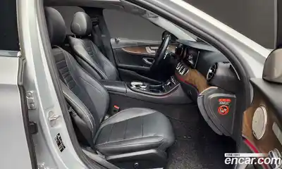 Mercedes-Benz E-Class 2017 2.0 автомат (гидро), миниатюра 11