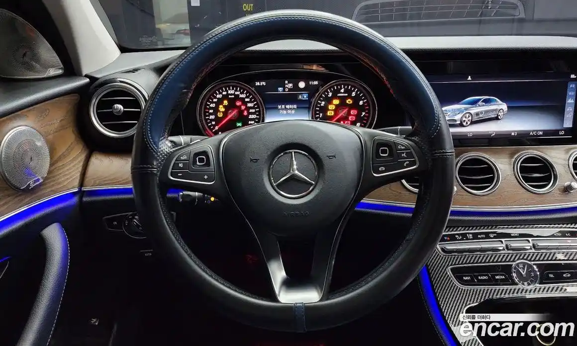 Mercedes-Benz E-Class 2017 2.0 автомат (гидро), фото 13