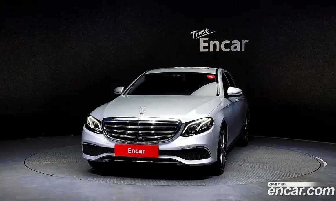 Mercedes-Benz E-Class 2017 2.0 автомат (гидро), фото 3