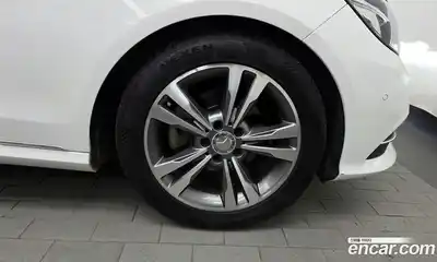 Mercedes-Benz E-Class 2014 2.1 автомат (гидро), миниатюра 5