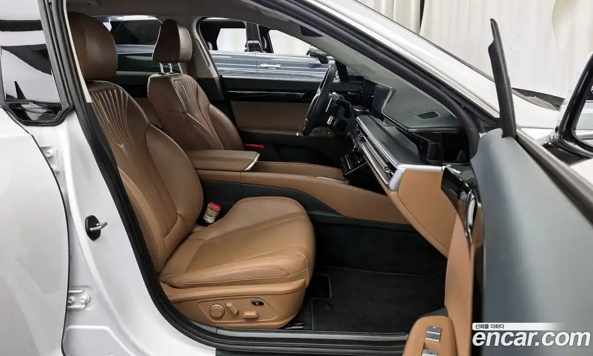 Hyundai Grandeur 2023 3.5 автомат (гидро), фото 11