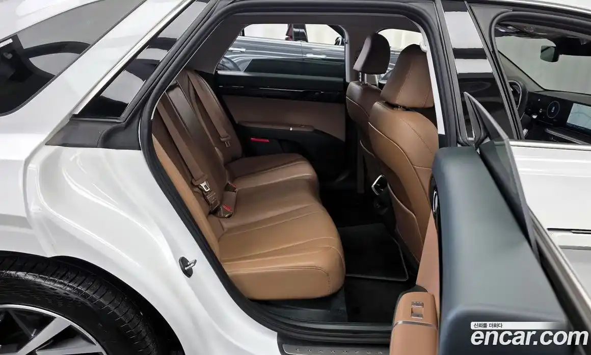 Hyundai Grandeur 2023 3.5 автомат (гидро), фото 12