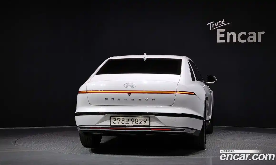Hyundai Grandeur 2023 3.5 автомат (гидро), фото 4