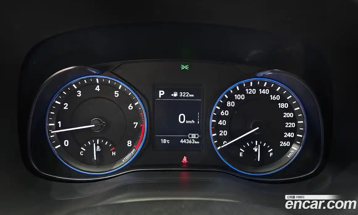Hyundai Kona 2017 1.6 автомат (гидро), фото 8