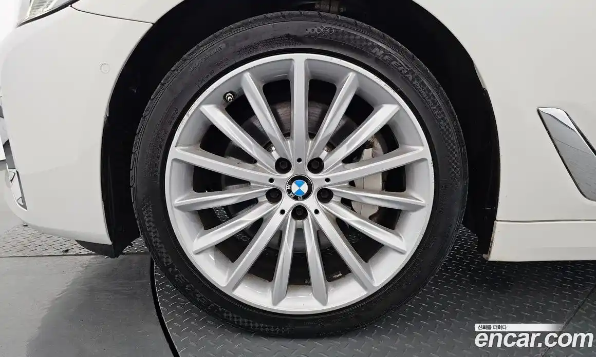 BMW 5 серия 2022 2.0 автомат (гидро), фото 4