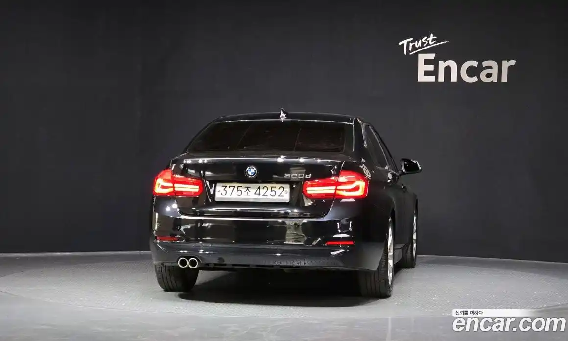 BMW 3 серия 2017 2.0 автомат (гидро), фото 4