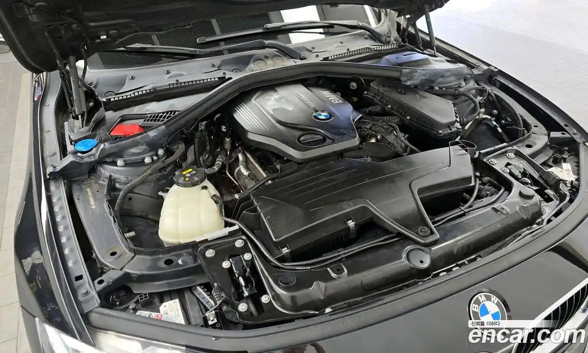 BMW 3 серия 2017 2.0 автомат (гидро), фото 6