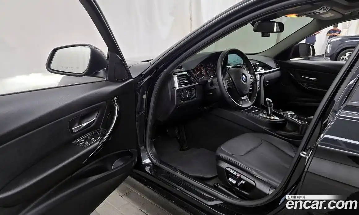 BMW 3 серия 2017 2.0 автомат (гидро), фото 10