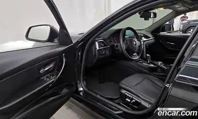BMW 3 серия 2017 2.0 автомат (гидро), миниатюра 10