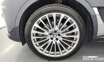 BMW X7 2022 3.0 автомат (гидро), миниатюра 5