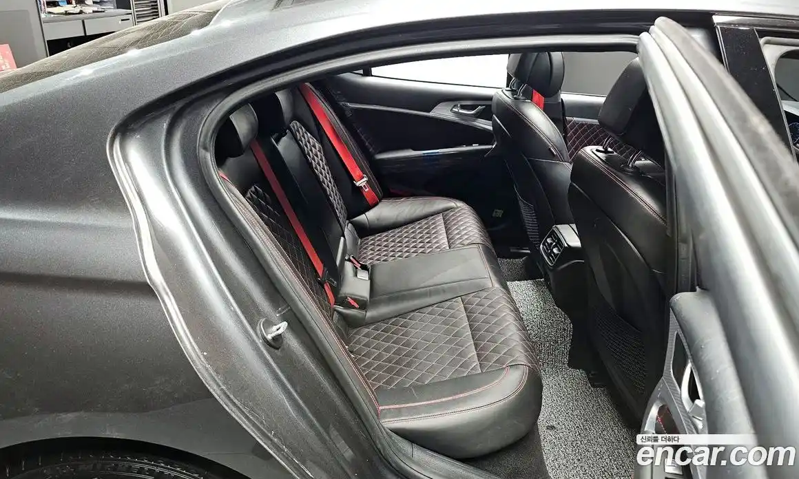 Genesis G70 2020 2.0 автомат (гидро), фото 11