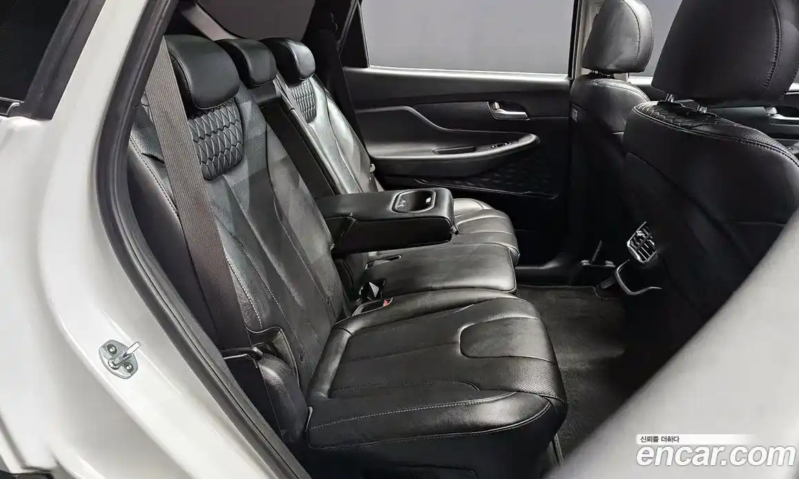 Hyundai Santa Fe 2018 2.0 автомат (гидро), фото 17