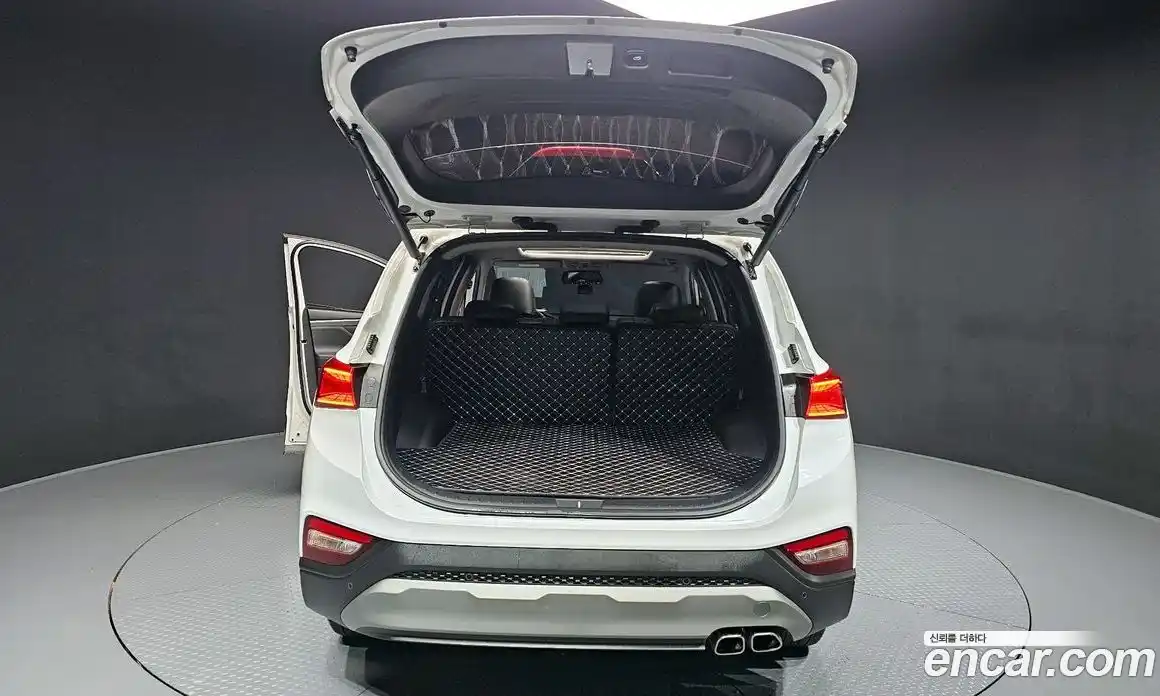 Hyundai Santa Fe 2018 2.0 автомат (гидро), фото 31
