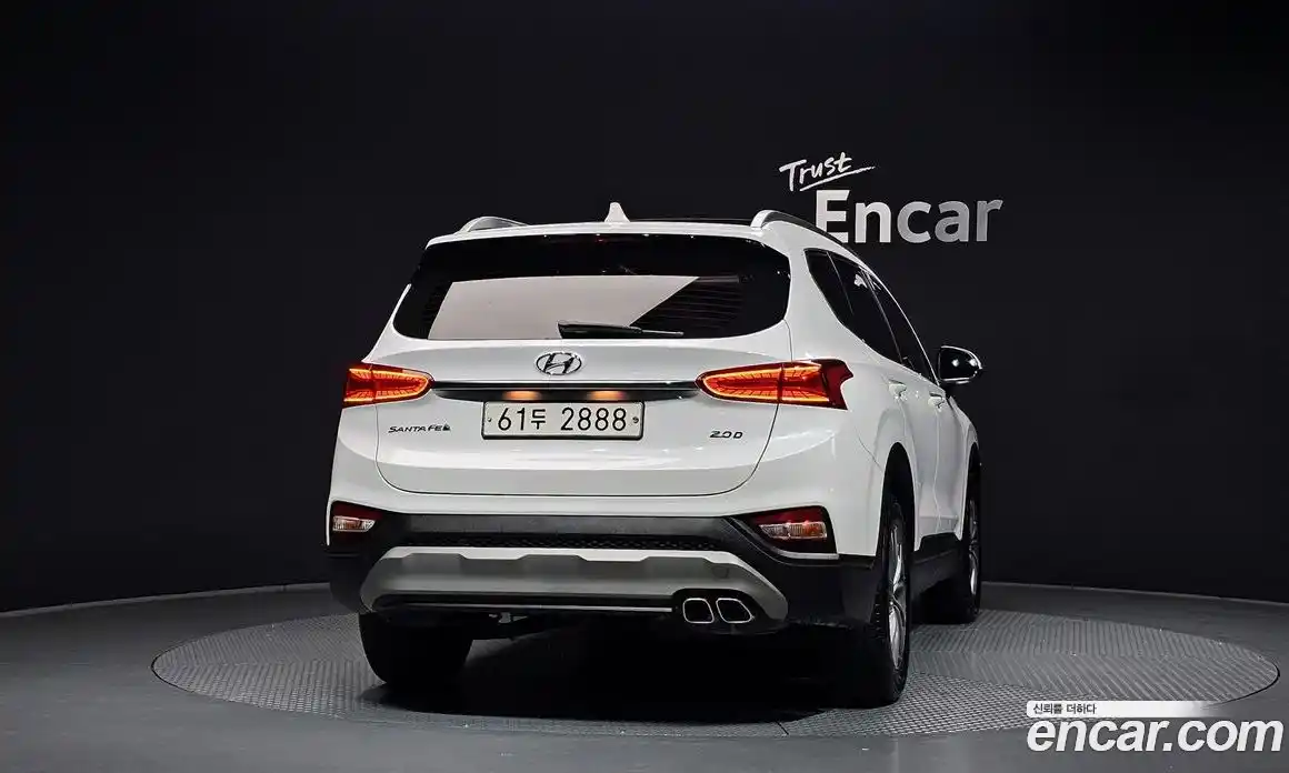 Hyundai Santa Fe 2018 2.0 автомат (гидро), фото 4