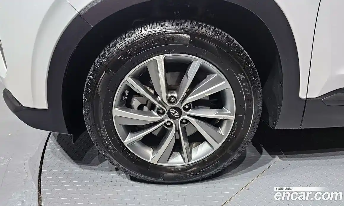 Hyundai Santa Fe 2018 2.0 автомат (гидро), фото 5