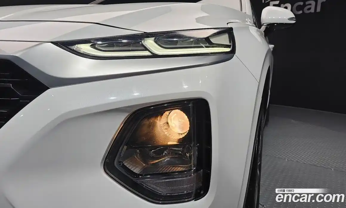 Hyundai Santa Fe 2018 2.0 автомат (гидро), фото 8