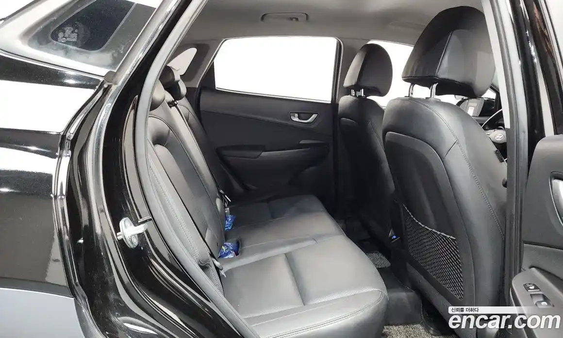 Hyundai Kona 2021 1.6 автомат (гидро), фото 12