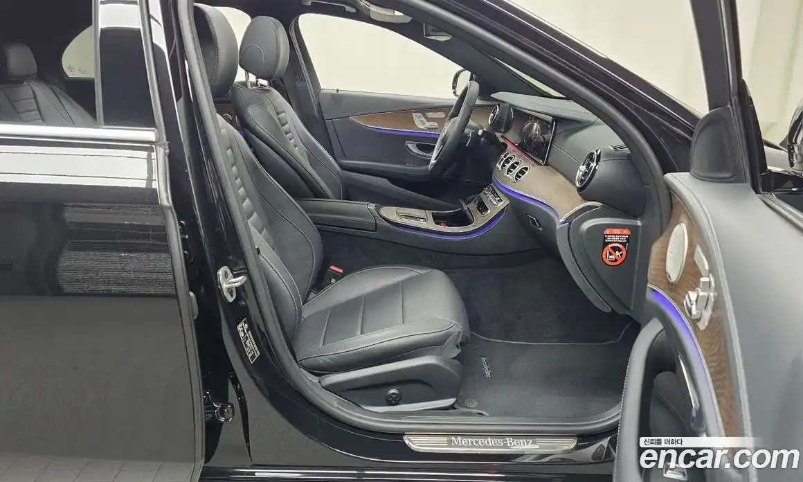 Mercedes-Benz E-Class 2023 1.9 автомат (гидро), фото 17