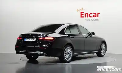 Mercedes-Benz E-Class 2023 1.9 автомат (гидро), миниатюра 2
