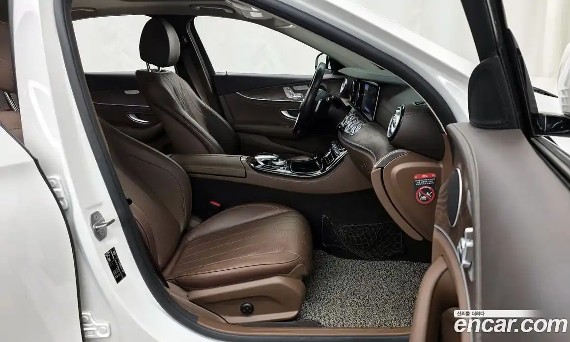 Mercedes-Benz E-Class 2017 1.9 автомат (гидро), фото 11