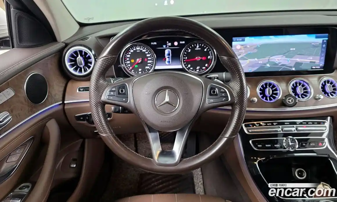Mercedes-Benz E-Class 2017 1.9 автомат (гидро), фото 13