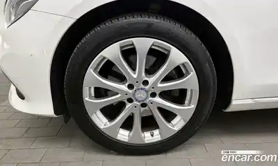 Mercedes-Benz E-Class 2017 1.9 автомат (гидро), миниатюра 5