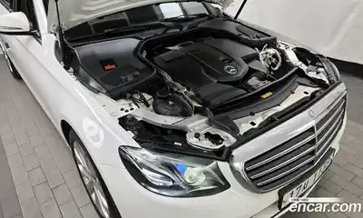 Mercedes-Benz E-Class 2017 1.9 автомат (гидро), миниатюра 6
