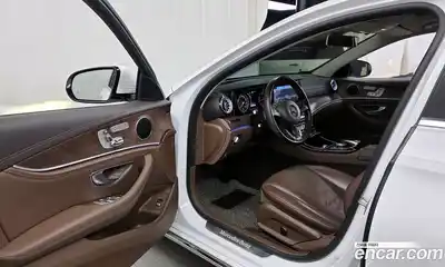 Mercedes-Benz E-Class 2017 1.9 автомат (гидро), миниатюра 10