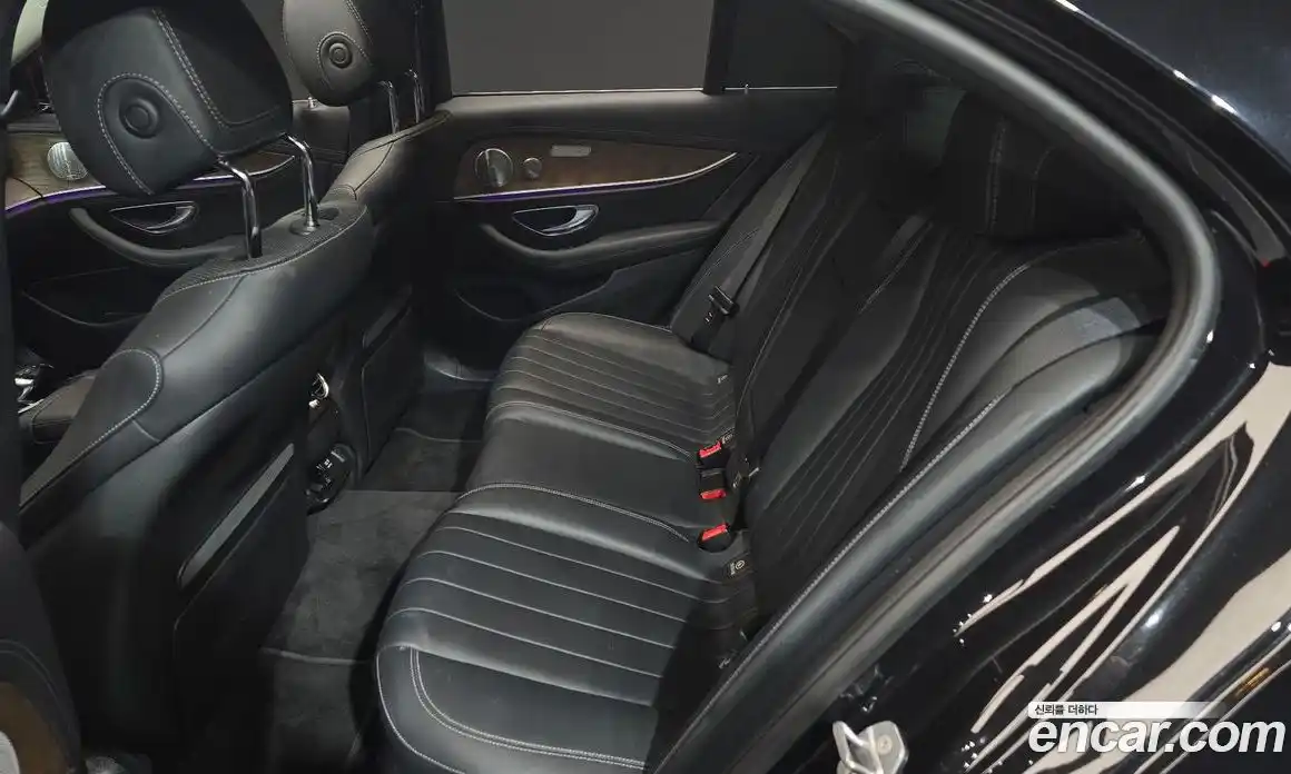 Mercedes-Benz E-Class 2018 2.0 автомат (гидро), фото 11