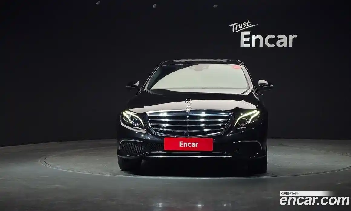 Mercedes-Benz E-Class 2018 2.0 автомат (гидро), фото 3