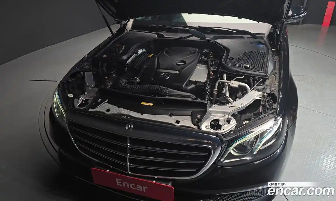 Mercedes-Benz E-Class 2018 2.0 автомат (гидро), фото 6