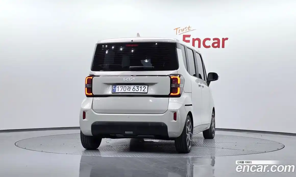 Kia Ray 2024 1.0 автомат (гидро), фото 3