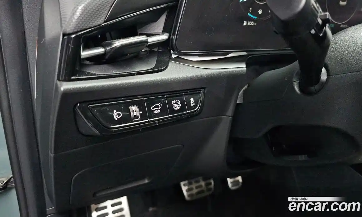 Kia Niro 2022 1.6 автомат (гидро), фото 27