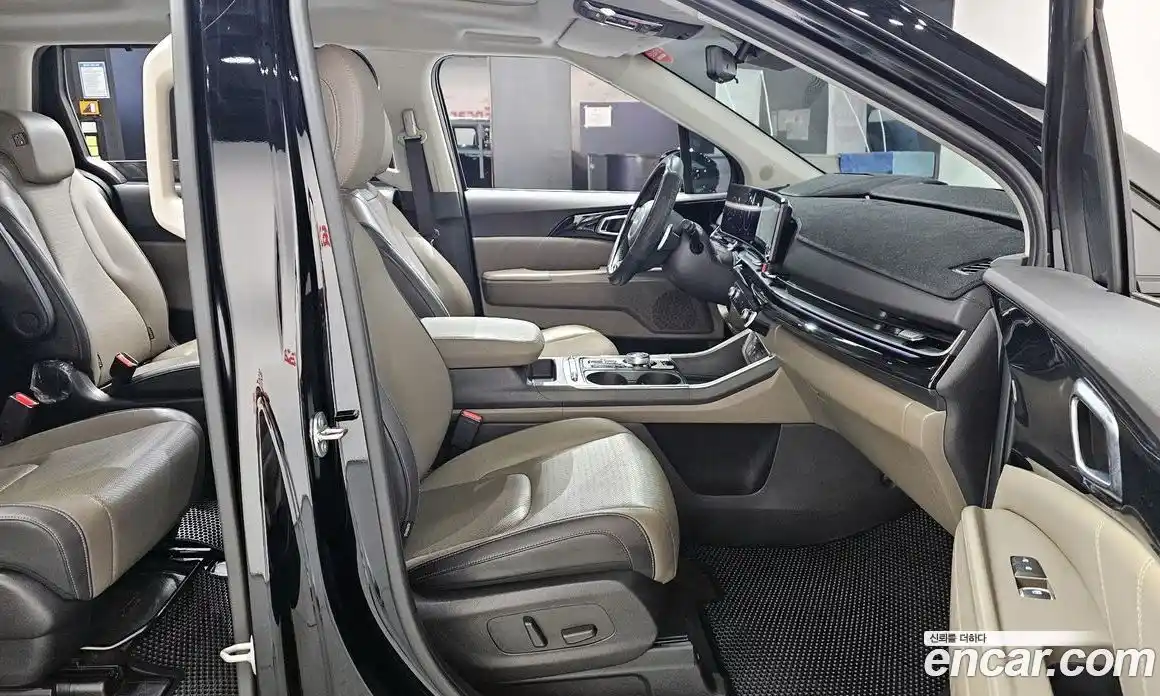 Kia Carnival 2024 2.2 автомат (гидро), фото 16