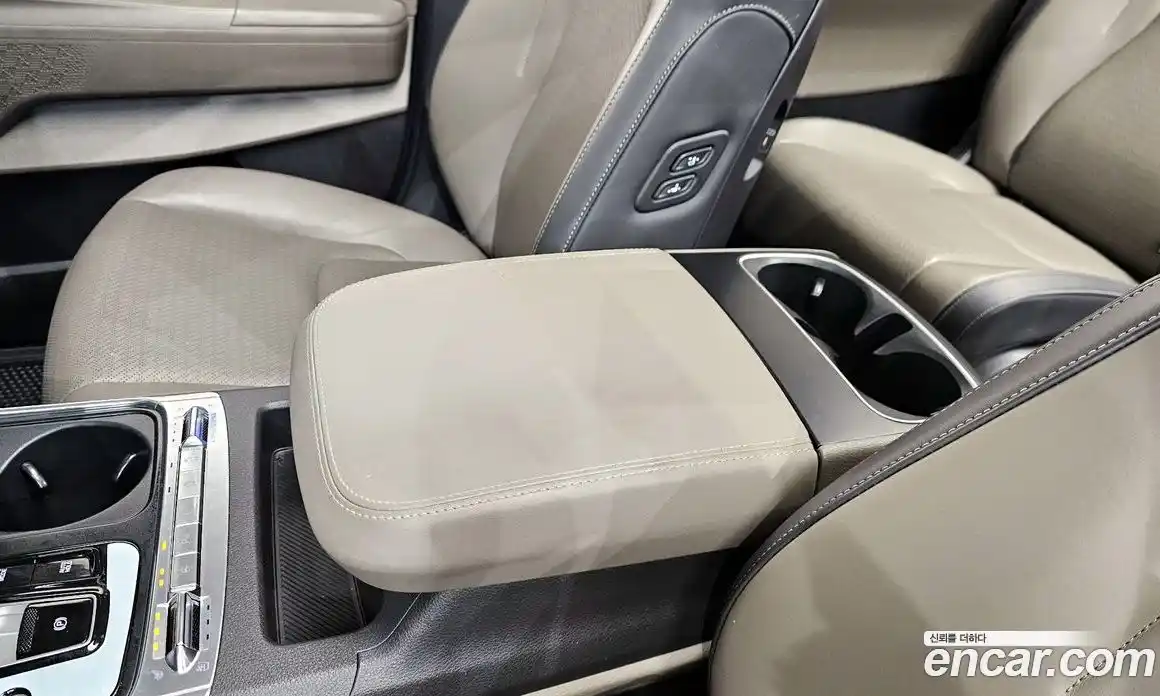 Kia Carnival 2024 2.2 автомат (гидро), фото 31