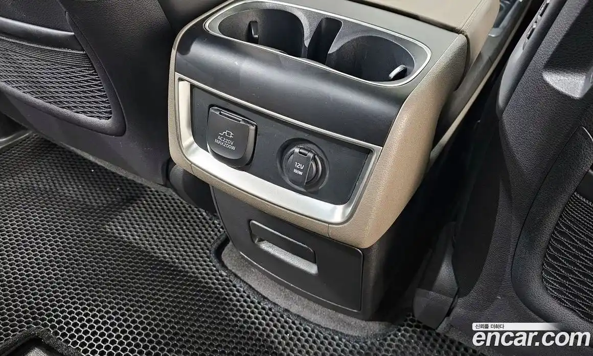 Kia Carnival 2024 2.2 автомат (гидро), фото 32