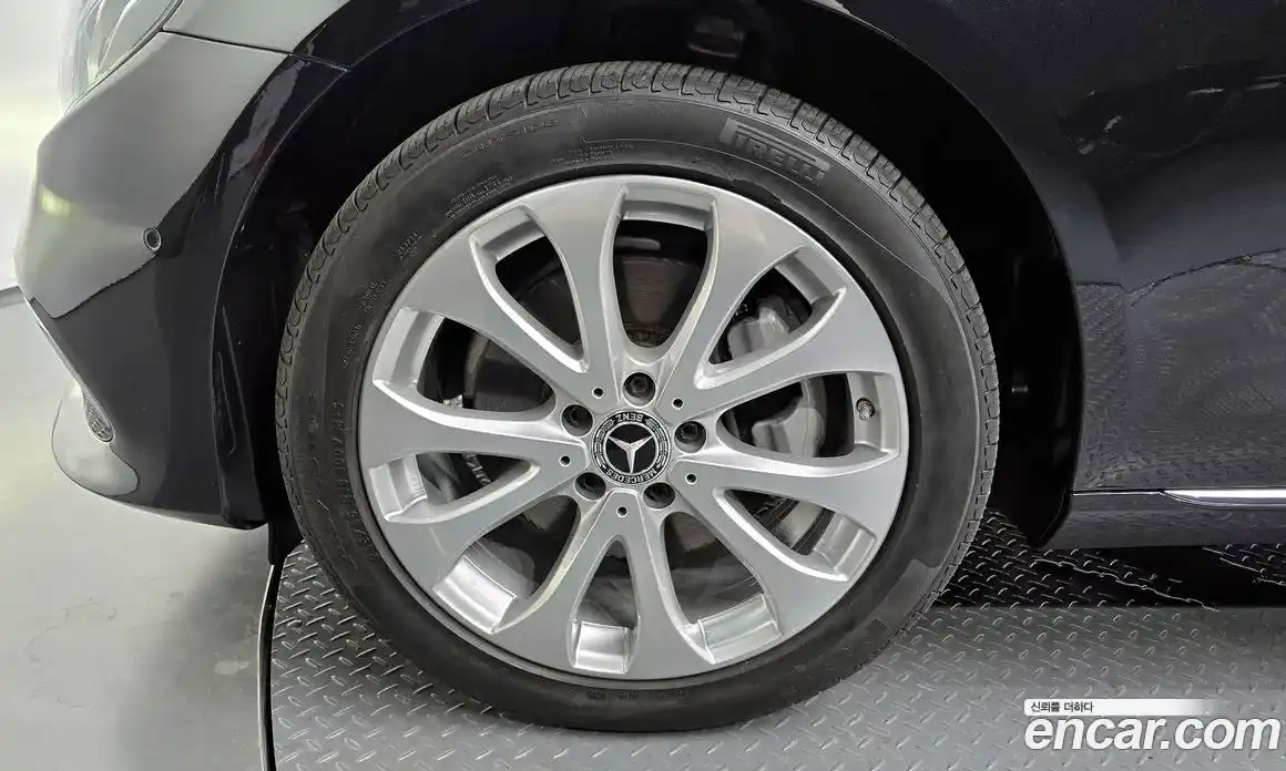 Mercedes-Benz E-Class 2019 1.9 автомат (гидро), фото 4