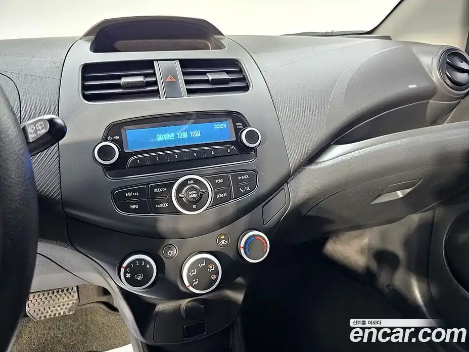 Chevrolet Spark 2014 1.0 автомат (гидро), фото 17